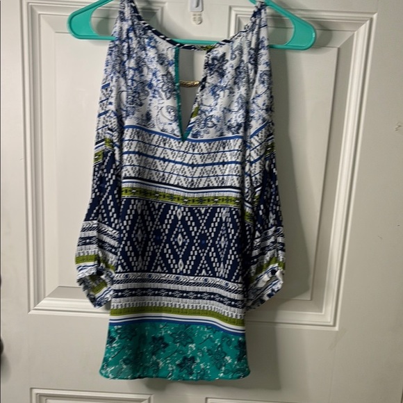 EUC Women’s by&by Cold Shoulder Blouse - Picture 5 of 5